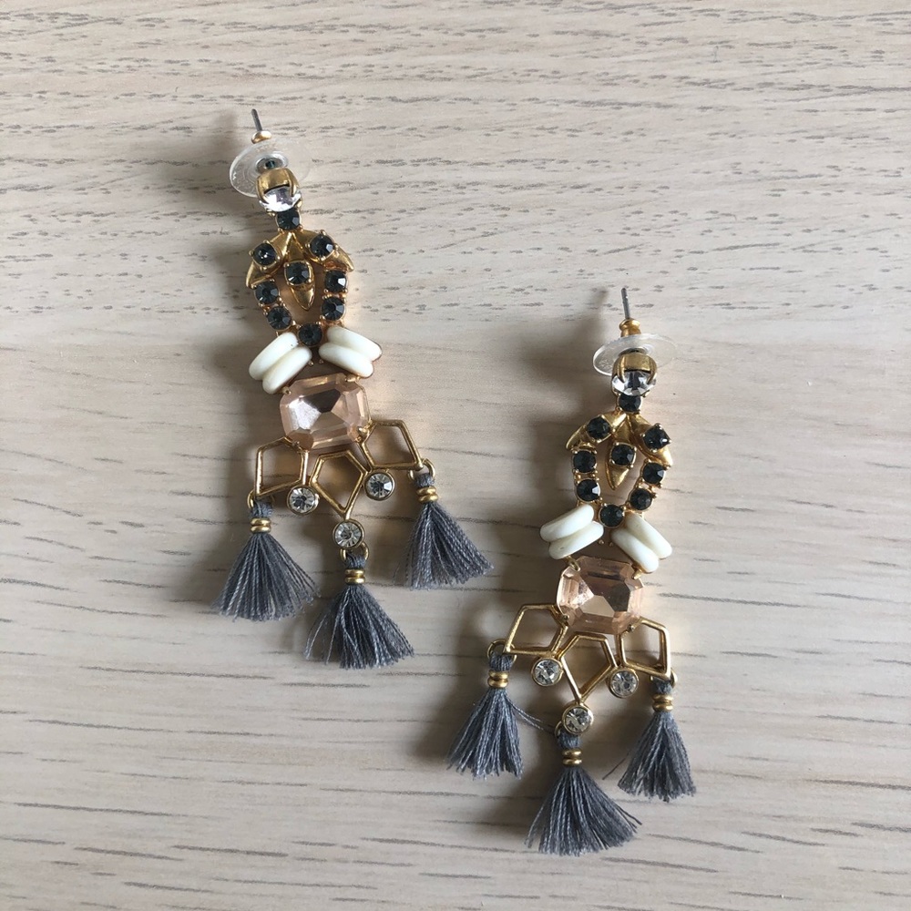 Nila chandeliers